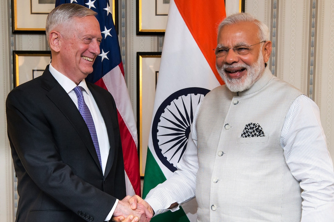 Defense Secretary Jim Mattis shakes hands with Indian Prime Minister Narendra Modi in Washington, June 26, 2017. DoD photo by Air Force Staff Sgt. Jette Carr