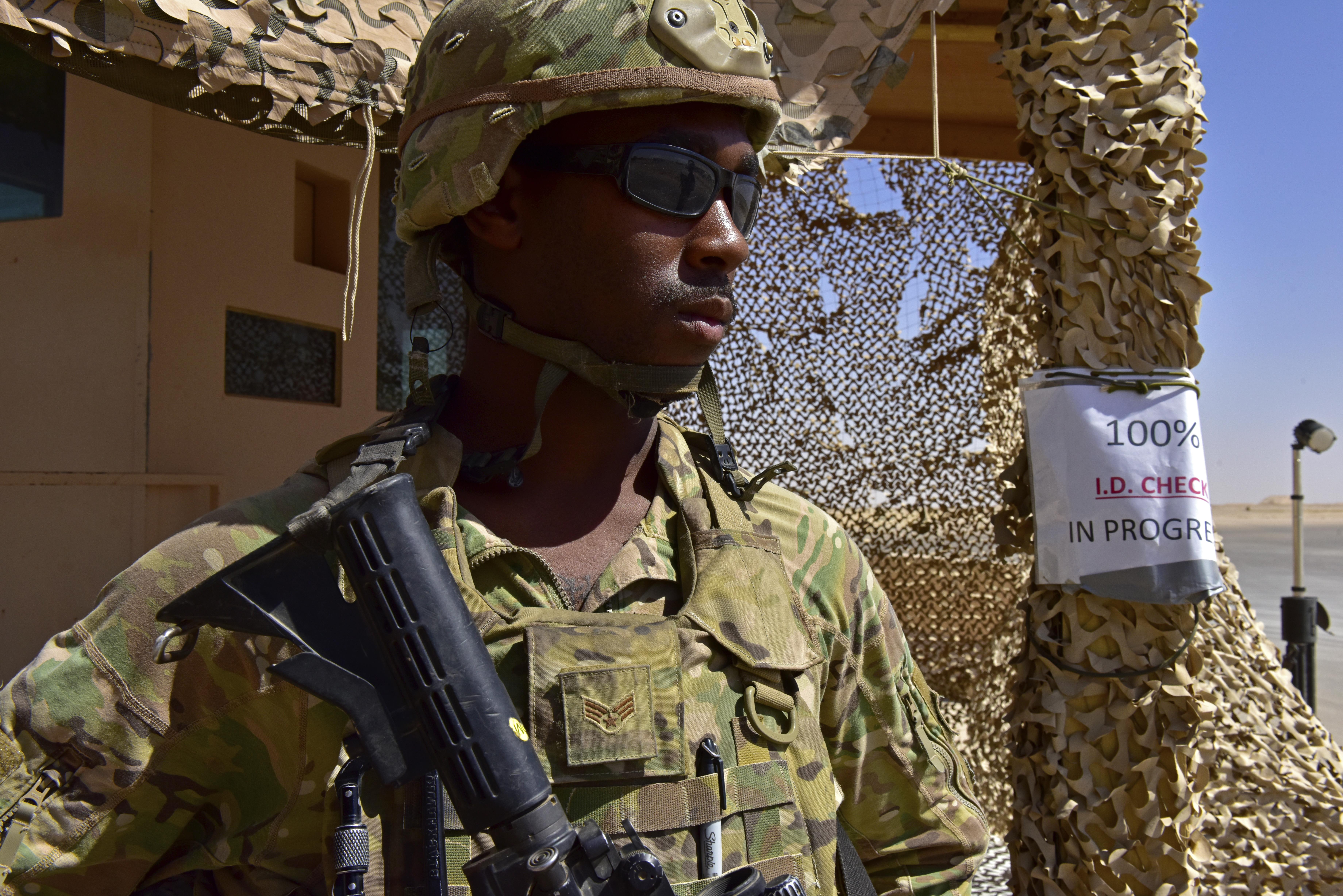 珍しい AIR Force MAN（SECURITY FORCE U.S.A.F. IN Security IRAQ