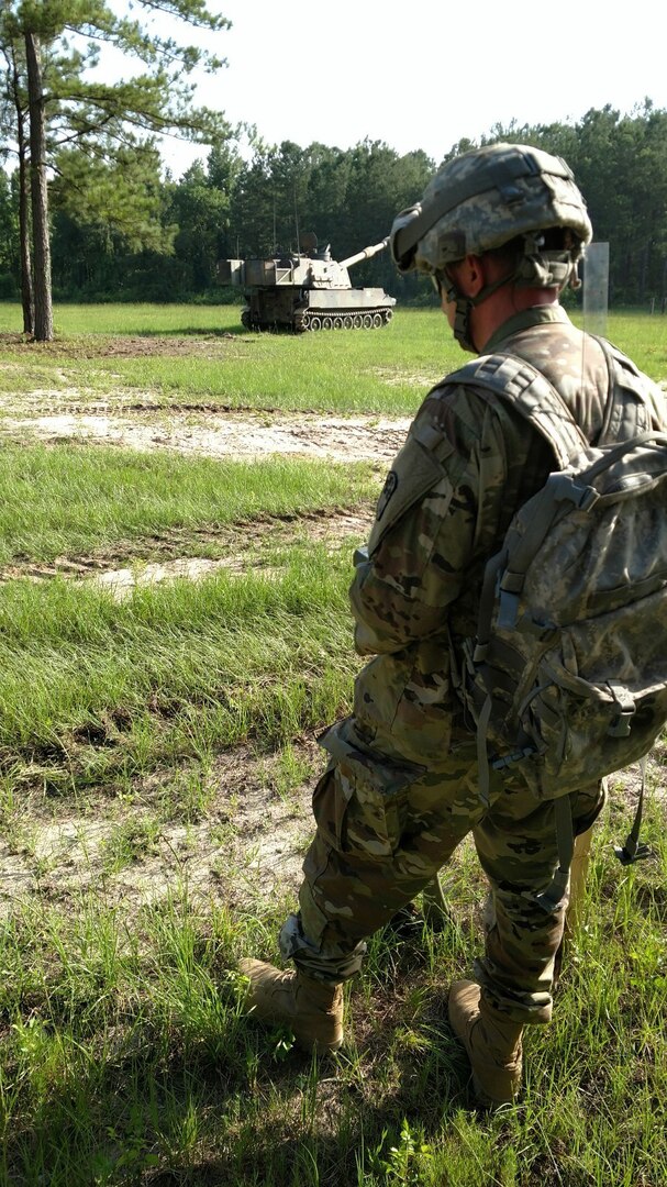 The South Carolina Army National Guard’s 1-178th Field Artillery conducted a live-fire training exercise with the paladin during drill weekend at McCrady Training Center in Eastover, South Carolina, June 23-25, 2017, practicing to safely fire the equipment. 