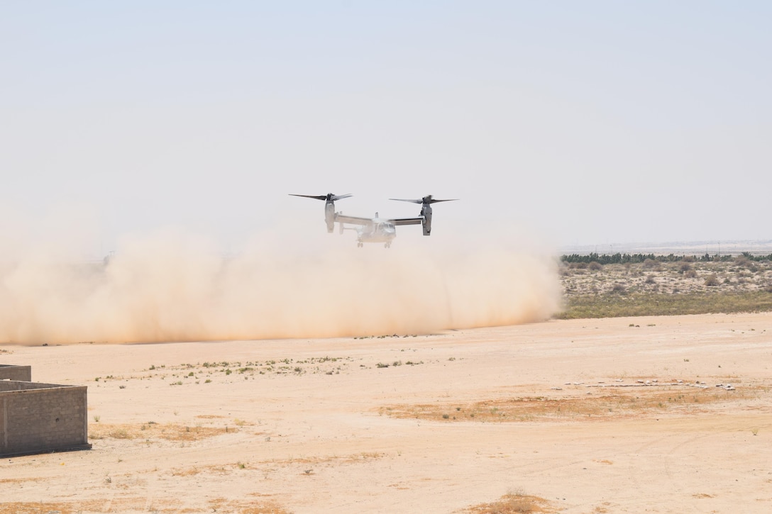 An MV-22 Osprey tiltrotor aircraft assigned to Marine Medium Tiltrotor Squadron (VMM) 364, Special Purpose Marine Air-Ground Task Force-Crisis Response-Central Command, approaches a landing zone in Saudi Arabia for a subject matter expert exchange, May 15, 2017. The exchange proved to be an enhancing opportunity for both the U.S. and Saudi forces. Deploying U.S. Marines into the U.S. Central Command area of responsibility to conduct combined military training with our partner nations’ security forces strengthens our vital relationships with partners in this important region. (U.S. Marine Corps photo by Maj. Darren Gretchko)