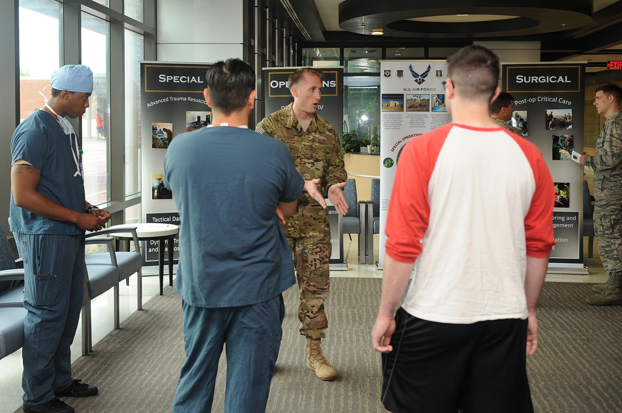 U.S. Air Force Tech. Sgt. Sean Patterson, Special Operations Surgical Team member, talks to Airmen assigned to the 633rd Medical Group at Joint Base Langley-Eustis, Va., June 23, 2017. SOST members are based at the 24th Special Operations Wing and train to support Special Operations Forces. (U.S. Air Force photo/Staff Sgt. Brittany E.N. Murphy)