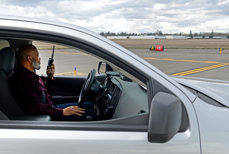 Maintaining A Safe And Operational Airfield > Team McChord > Article ...