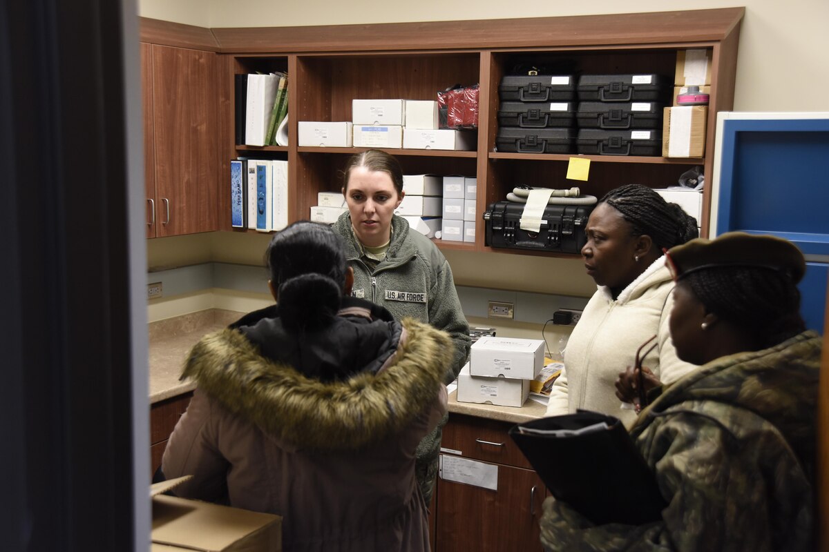 Master Sgt. Jayme Warren, 114th Medical Group bioenvironmental engineer NCOIC, discusses her career field and experience in the military with the Suriname officers March 3, 2017 at Joe Foss Field, S.D. Female Officers of the Suriname Army visited with members of the South Dakota Air National Guard as part of a Women in Leadership Subject Matter Exchange program. (U.S. Air National Guard photo by Staff Sgt. Duane Duimstra/Released)