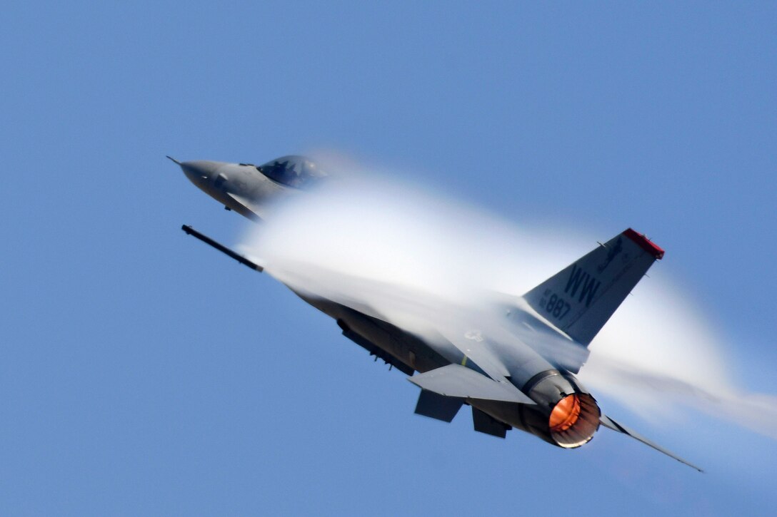 An Air Force F-16 Viper performs an extreme aerial climb during the Australian International Airshow and Aerospace & Defense Exposition in Geelong, Australia, March 2, 2017. The event is the largest event of its kind in the Southern Hemisphere, attracting aviation and aerospace professionals, key defense personnel, aviation enthusiasts and the general public. The Viper is assigned to the F-16 demonstration team from Misawa Air Base, Japan. Air Force photo by Master Sgt. John Gordinier