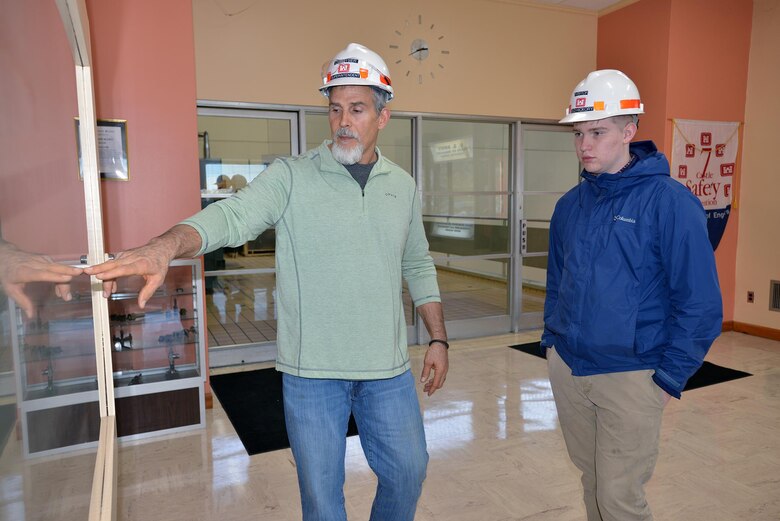 Joseph Conatser, superintendent at the Old Hickory Power Plant explains to Charles Nissen a sophomore student from Montgomery Bell Academy the functions of a power plant to Old Hickory Lock and Dam in Hendersonville, Tenn., March 6, 2017.  Nissen spent the day shadowing U. S. Army Corps of Engineers Nashville District engineers. 