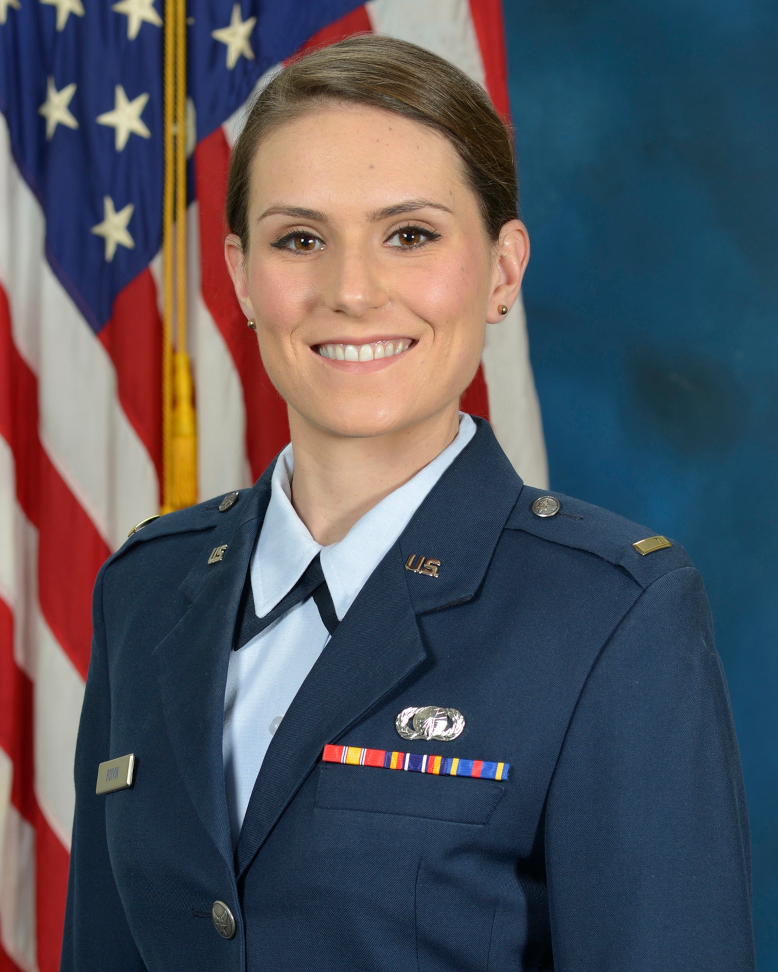 Second Lt. Michelle Boivin, Theater Battle Control Division executive officer, received the New England-Upstate New York Region’s Distinguished Young Armed Forces Communications and Electronics Association Award. (U.S. Air Force photo by Linda LaBonte Britt)