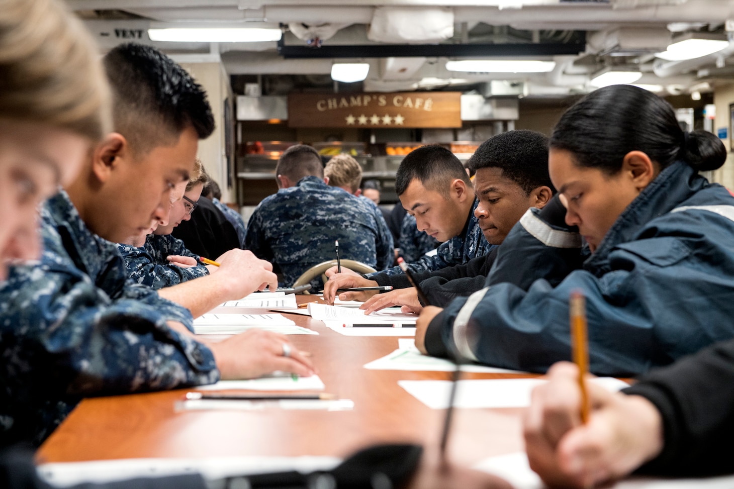 September 2017 E4E6 Advancement Cycle Announced > United States Navy