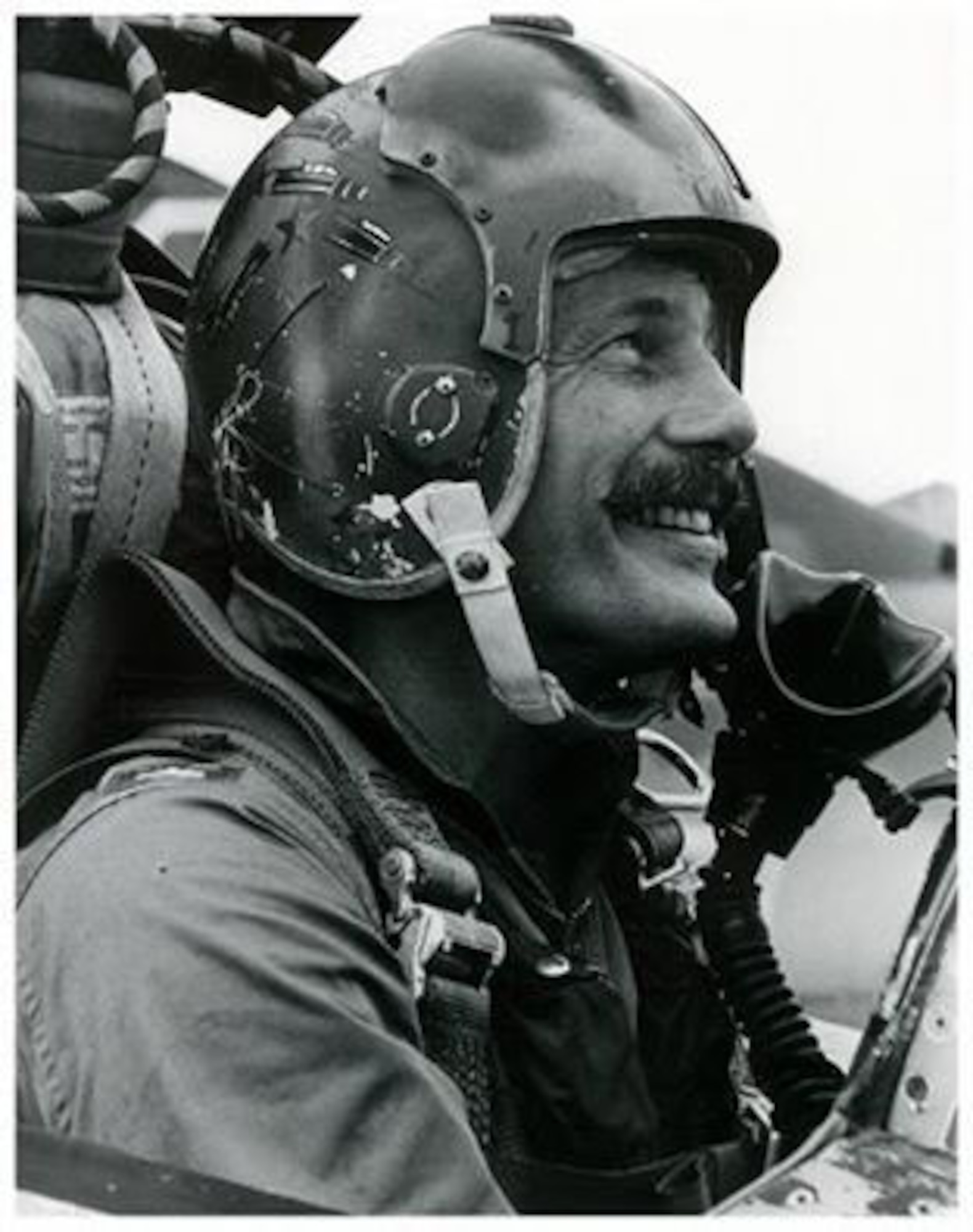Commander Robin Olds, a United States Air Force wing commander of the 8th Tactical Fighter Wing in the Vietnam War. (Air Force photo)