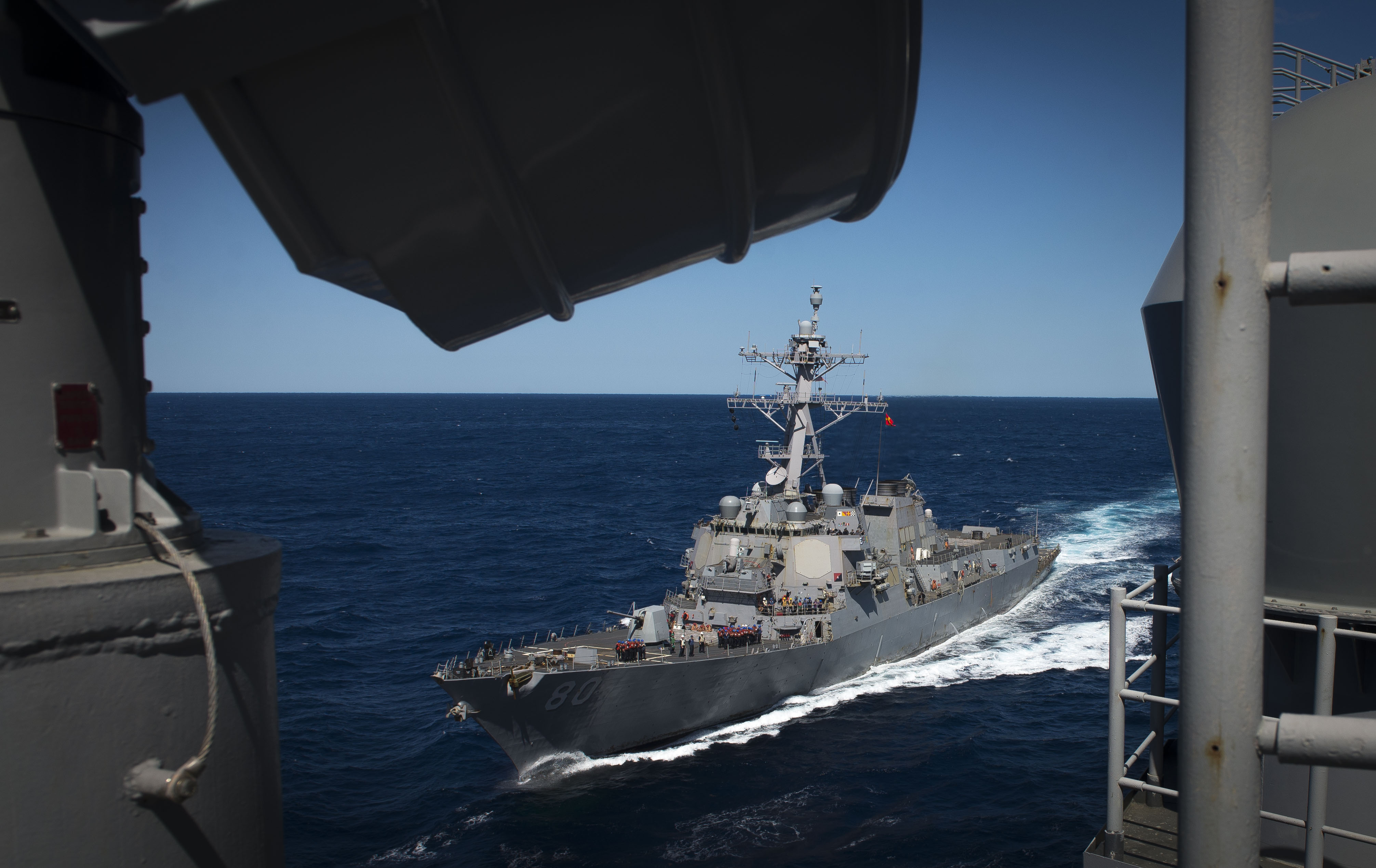 IW Roam Navy main image 1