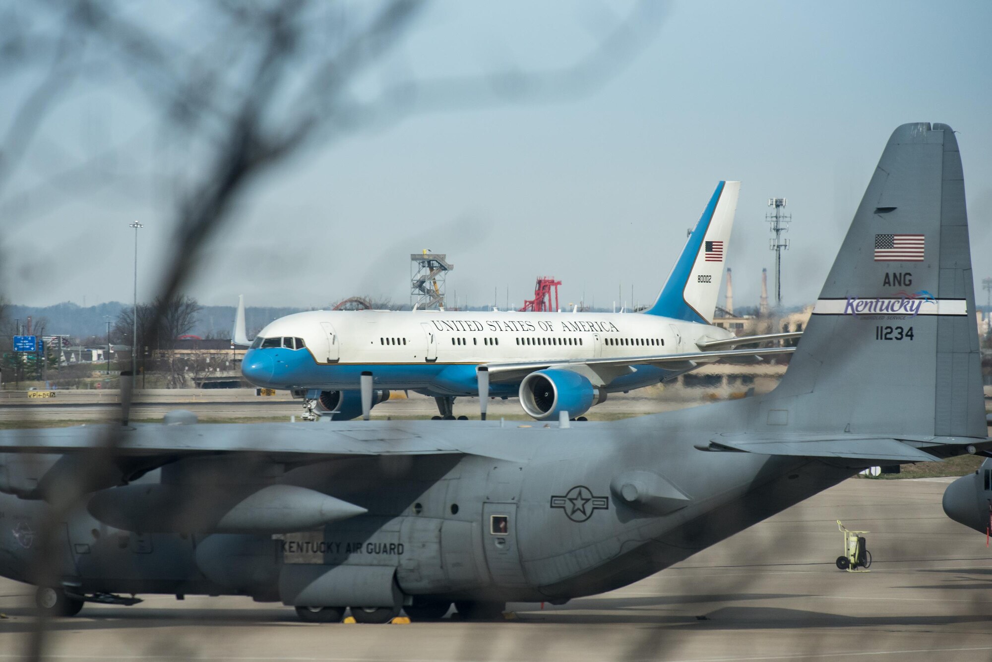 Vice President Mike Pence arrives at the Kentucky Air National Guard Base in Louisville, Ky., March 11, 2017. Pence was in Louisville to speak with local business leaders about health care and the economy. (U.S. Air National Guard photo by Lt. Col. Dale Greer)