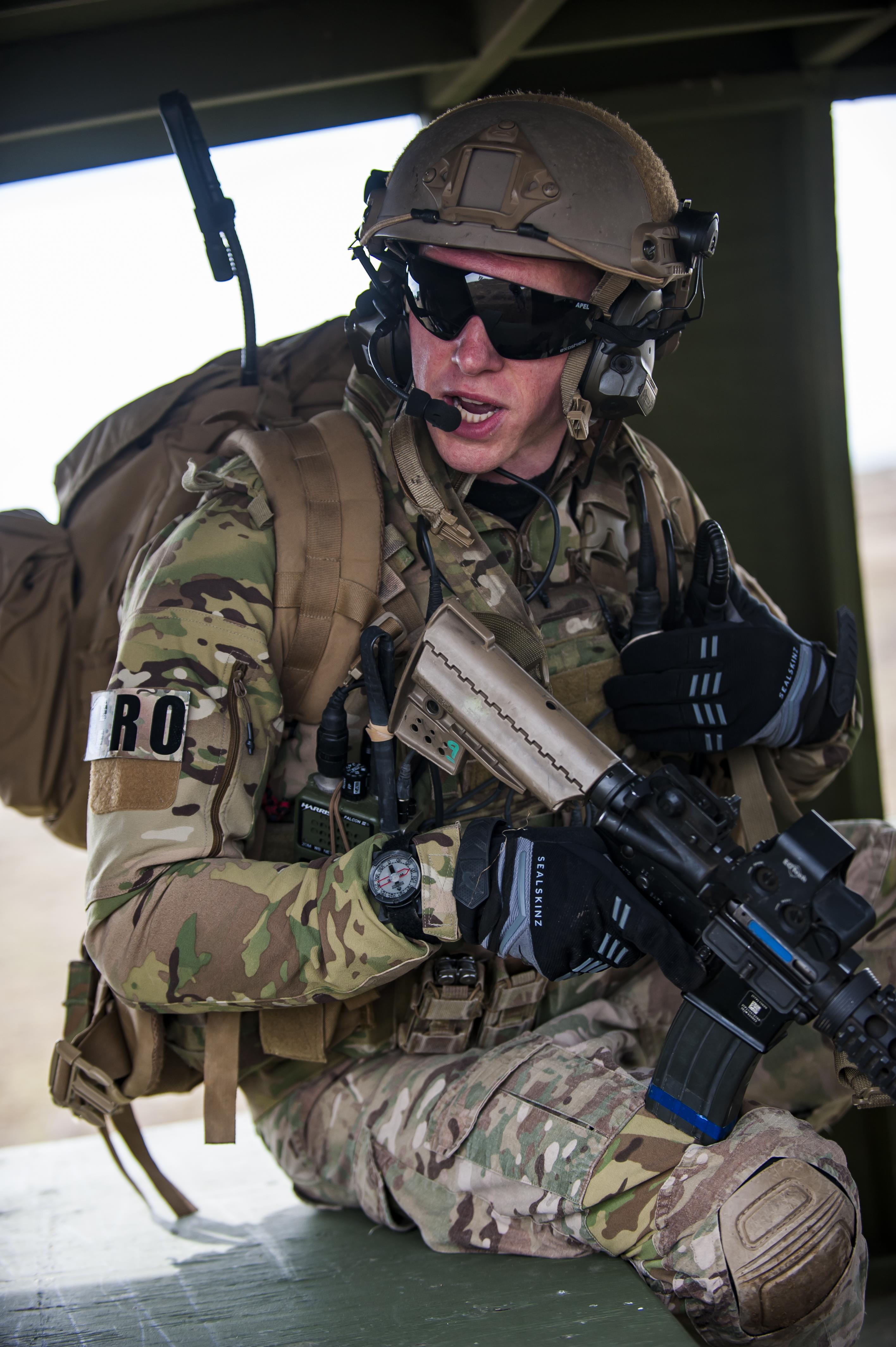 68 10 Minute Combat rescue officer workout for Six Pack
