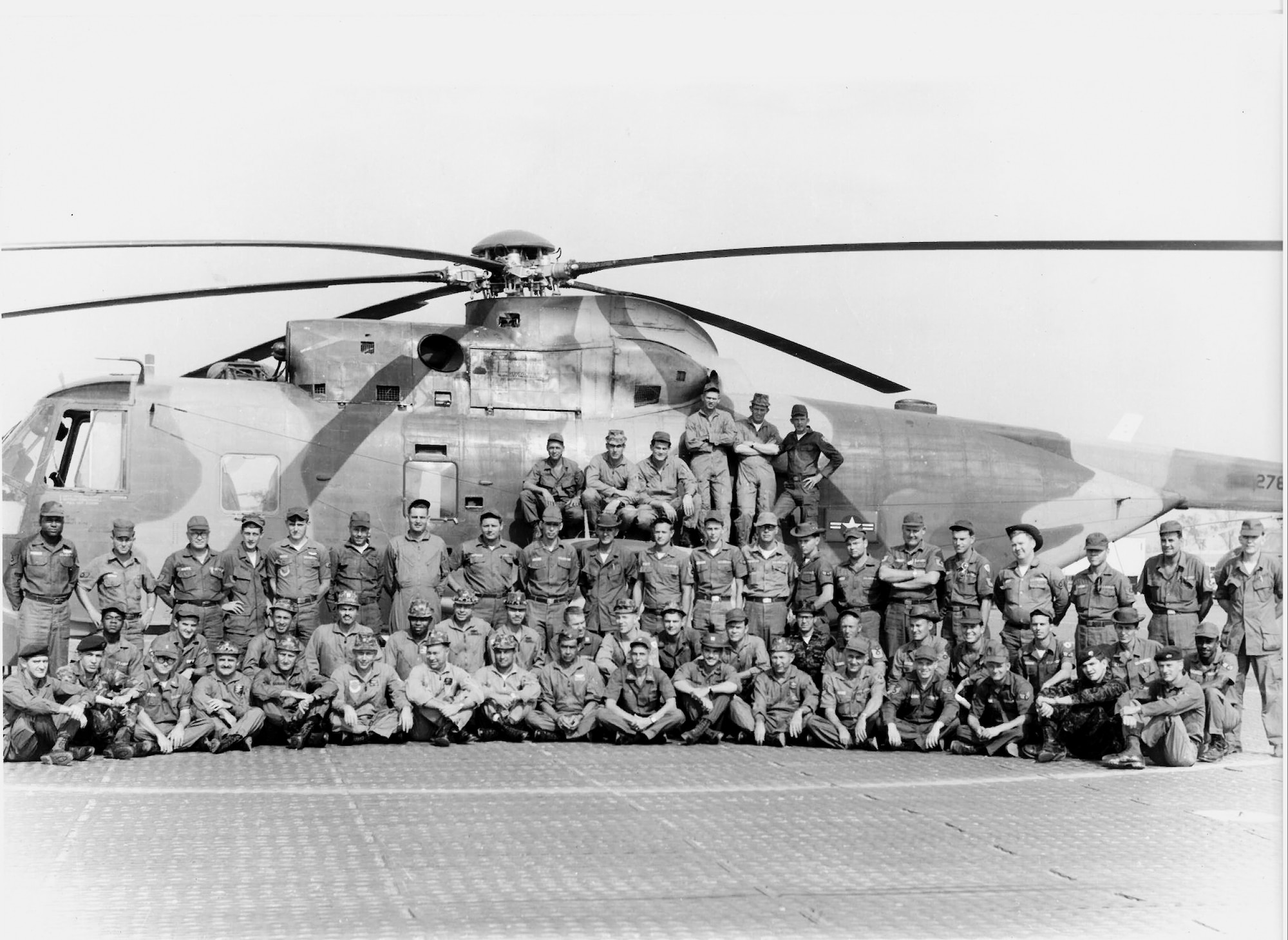 Members of the 58th Special Operations Squadron take a group photo in front of a Sikorsky SH-3 at Kirtland Air Force Base, New Mexico. In January 1993, the 377th Air Base Wing activated becoming the host unit for Kirtland while the 542nd became a tenant. The following year, the 542nd deactivated and the 58th SOW activated, becoming the wing we know today. (Courtesy Photo)
