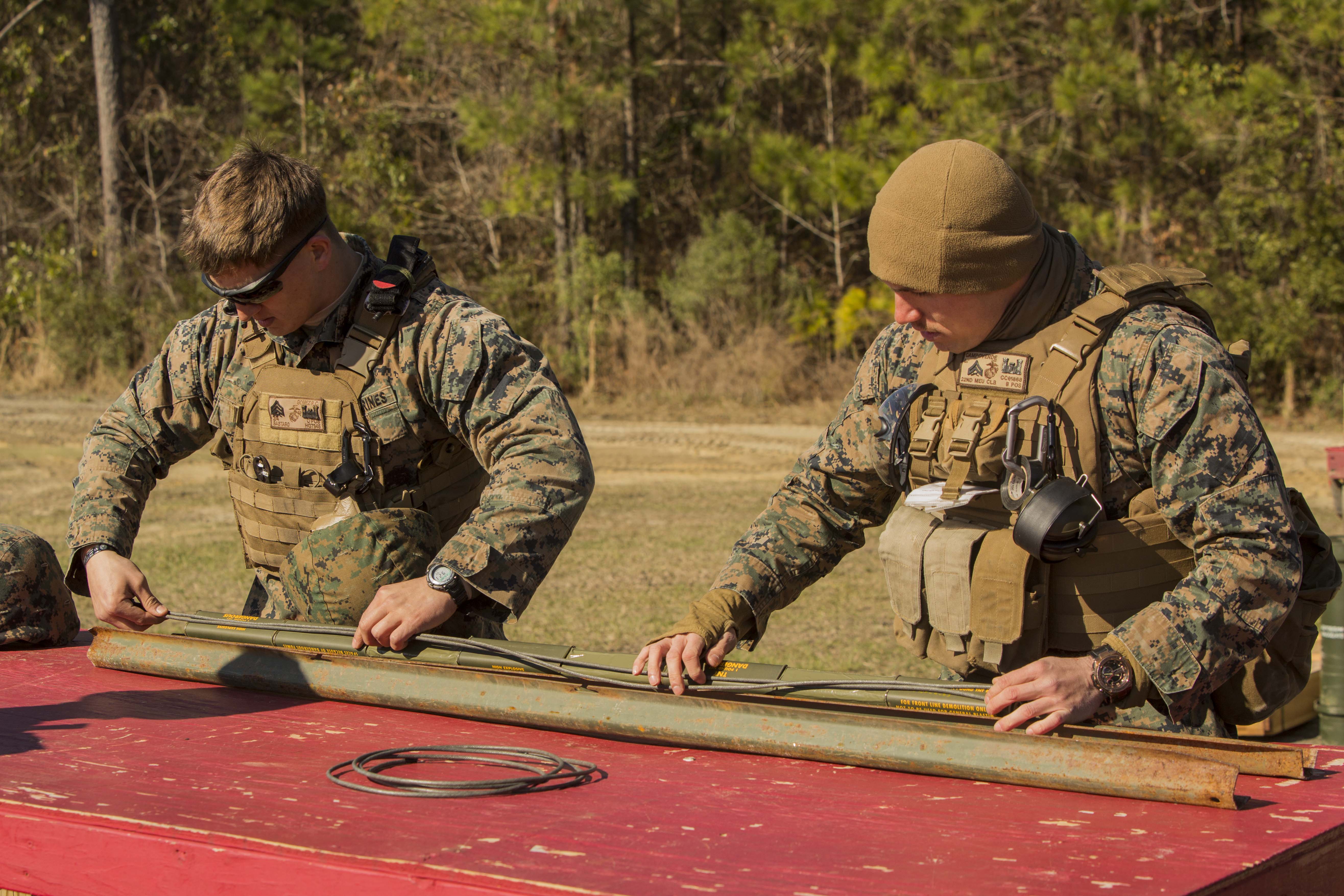 Combat Logitcs Battalion 22 Conducts Demolitions Training