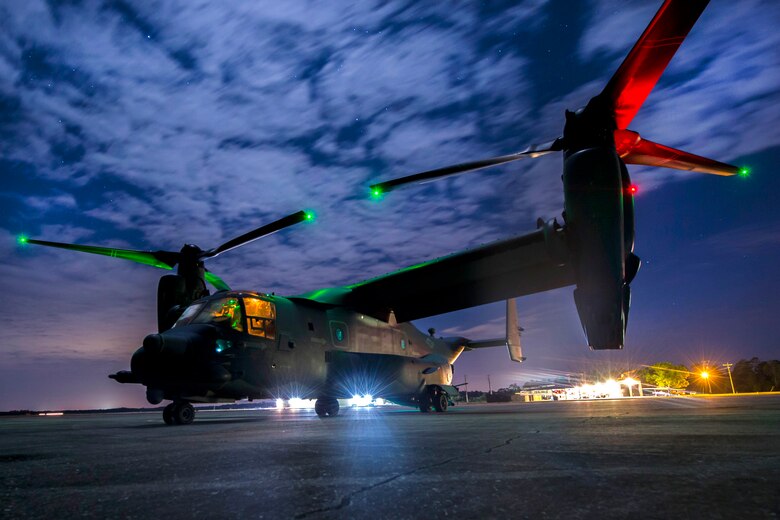 An Air Force CV-22 Osprey aircraft prepares for takeoff during exercise Emerald Warrior 17 at Avon Park, Fla., March 7, 2017. Air Force photo by Airman 1st Class Keifer Bowes