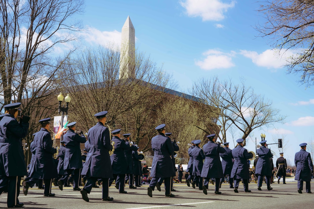 Members of the U.S. Air Force Band march in the 46th Annual St. Patrick’s Day Parade in Washington, D.C., March 12, 2017. The parade featured several military bands and ceremonial units along with more than 100 participating groups from the local area. (U.S. Air Force photo by Senior Airman Delano Scott)