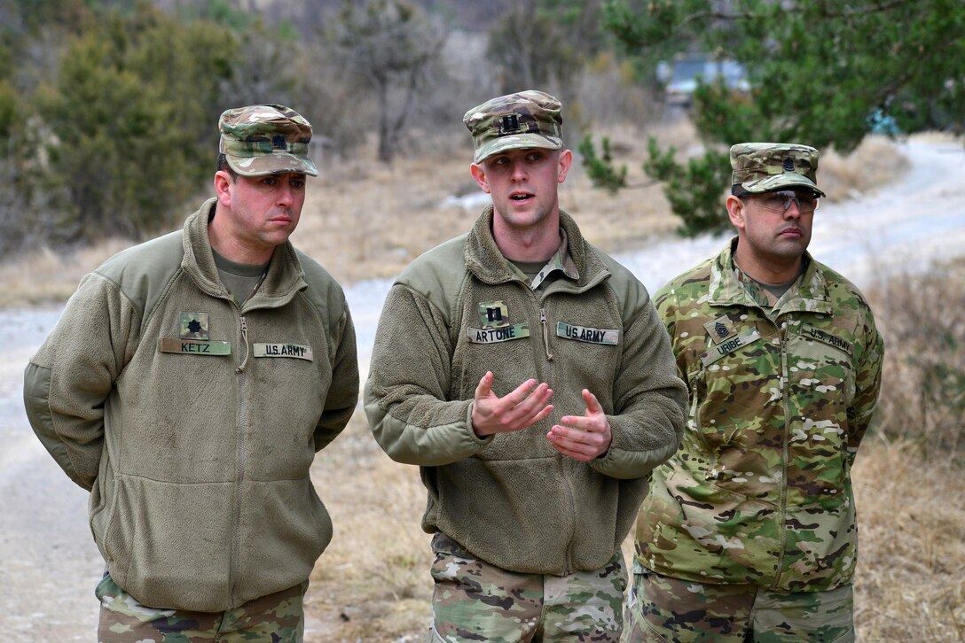 Army Capt. Tommy Artone, center, company commander of 702nd Ordnance Company EOD, 16th Sustainment Brigade, explains Talon robot demonstration as part of exercise Vanguard Proof 17 to Lt. Col. Brian Ketz, left, commander of 16th Special Troops Battialion, and Command Sgt. Maj. Jonathan Uribe-Huitron, right, command sergeant major of 16th Special Troops Battialion, at Pocek Range in Postonja, Slovenia, March 19, 2017. U.S. and Slovenian soldiers trained on multiple improvised explosive device identification and disposal scenarios to enhance interoperability and define a common operating picture. Army photo by Paolo Bovo