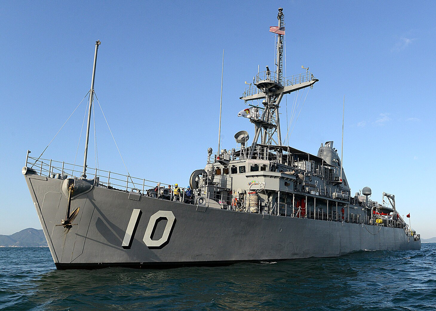 The mine countermeasures ship USS Warrior (MCM 10) participates in exercise Clear Horizon 2014 off the coast of the Korean Peninsula Oct. 23, 2014. Clear Horizon is an annual bilateral exercise between the U.S. and South Korean navies designed to enhance cooperation and improve capabilities in mine countermeasure operations. (U.S. Navy photo by Mass Communication Specialist 1st Class Frank L. Andrews/Released)