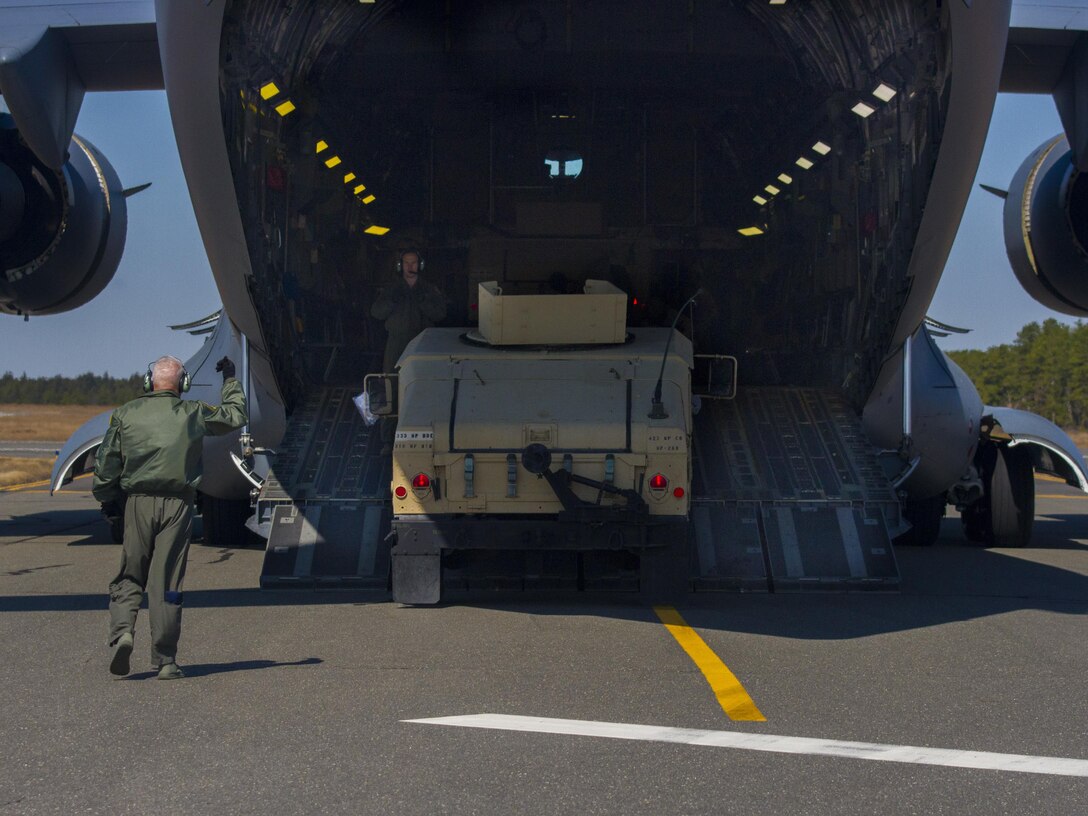 U.S. Army Reserve Soldiers assigned to the 423rd Military Police Company, 333rd Military Police Brigade, 200th Military Police Command, get of an Air Force C-17 Globemaster on March 19, 2017, at Lakehurst Maxfield Field. The military police unit worked with the U.S. Air Force 621st Contingency Response Wing and the U.S. Air Force Reserve 732nd Airlift Squadron to complete a joint airlift mission during Warrior Exercise 78-17-01 which is designed to assess a units’ combat capabilities. Roughly 60 units from the U.S. Army Reserve, U.S. Army, U.S. Air Force, and Canadian Armed Forces are participating in the 84th Training Command’s joint training exercise, WAREX 78-17-01, at Joint Base McGuire-Dix-Lakehurst from March 8 until April 1, 2017; the WAREX is a large-scale collective training event designed to simulate real-world scenarios as America’s Army Reserve continues to build the most capable, combat-ready, and lethal Federal Reserve force in the history of the Nation. (Army Reserve Photo by Sgt. Stephanie Ramirez/ Released)