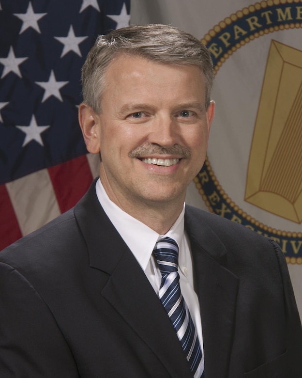 Dr. David W. Pittman became the Director of the U.S. Army Engineer Research and Development Center (ERDC), headquartered in Vicksburg, Mississippi, in March 2017. As Director, he manages one of the most diverse research organizations in the world – seven laboratories located in four states, with more than 2,100 employees, $1.2 billion in facilities, and a $1 billion annual program.