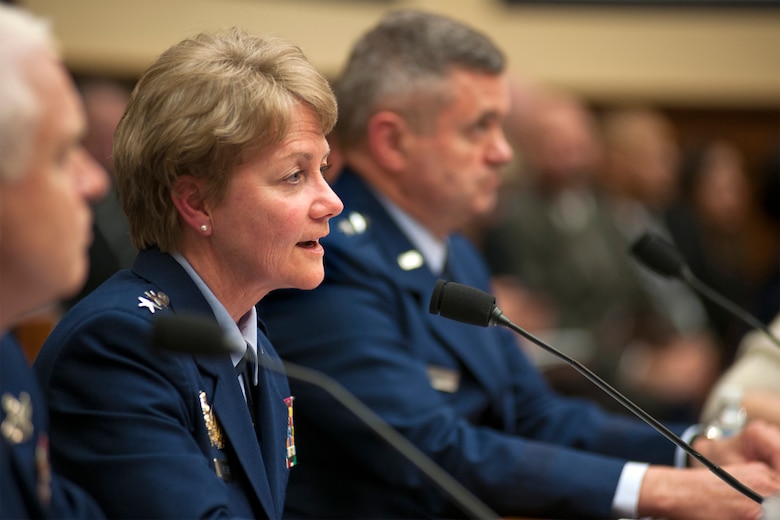 air force reserve commander