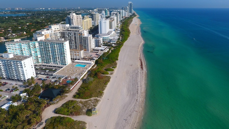 Corps of Engineers completes Miami Beach renourishment project ...