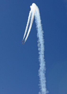 The highlight of the 2017 L.A. County Air Show was the U.S. Air Force Thunderbirds Demonstration Team. Six red, white and blue F-16s took to the skies to demonstrate precision flying both in formation and individually on both days of the air show, March 25-26. (U.S. Air Force photo by Kenji Thuloweit)