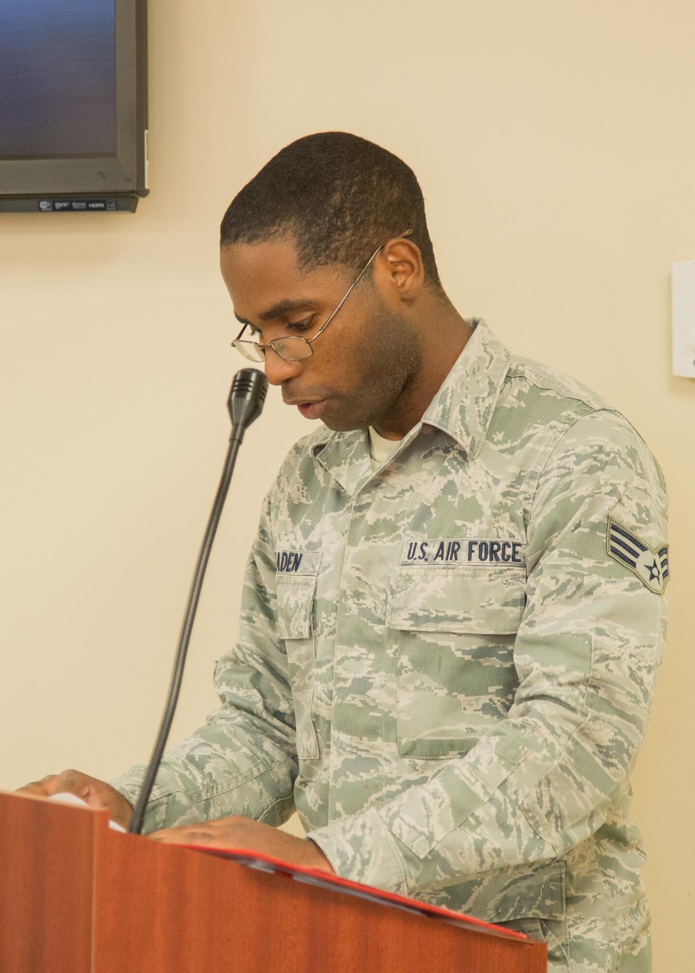 Senior Airman Kyle Headen, 436th Maintenance Squadron aerospace maintenance crew chief shares his personal testimony of how the Air Force Aid Society helped him through a financial setback at the 2017 Air Force Assistance Fund campaign kickoff lunch March 17, 2017, at Dover Air Force Base, Del. Team Dover received more than $122,000 in assistance from the charity in 2016.  (U.S. Air Force photo by Mauricio Campino)