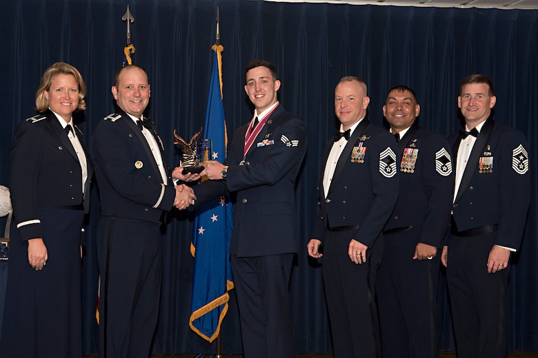 john l levitow award