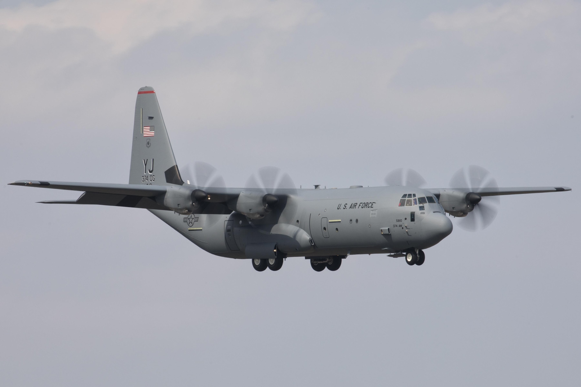 A C-130J Super Hercules approaches Yokota Air Base, Japan, March 29, 2017. This is the second C-130J delivered from Lockheed Martin, less than a month after the first was delivered March 6th. Yokota serves as the primary Western Pacific airlift hub for U.S. Air Force peacetime and contingency operations. Missions included tactical air land, airdrop, aeromedical evacuation, special operations and distinguished visitor airlift. (U.S. Air Force photo by Yasuo Osakabe)