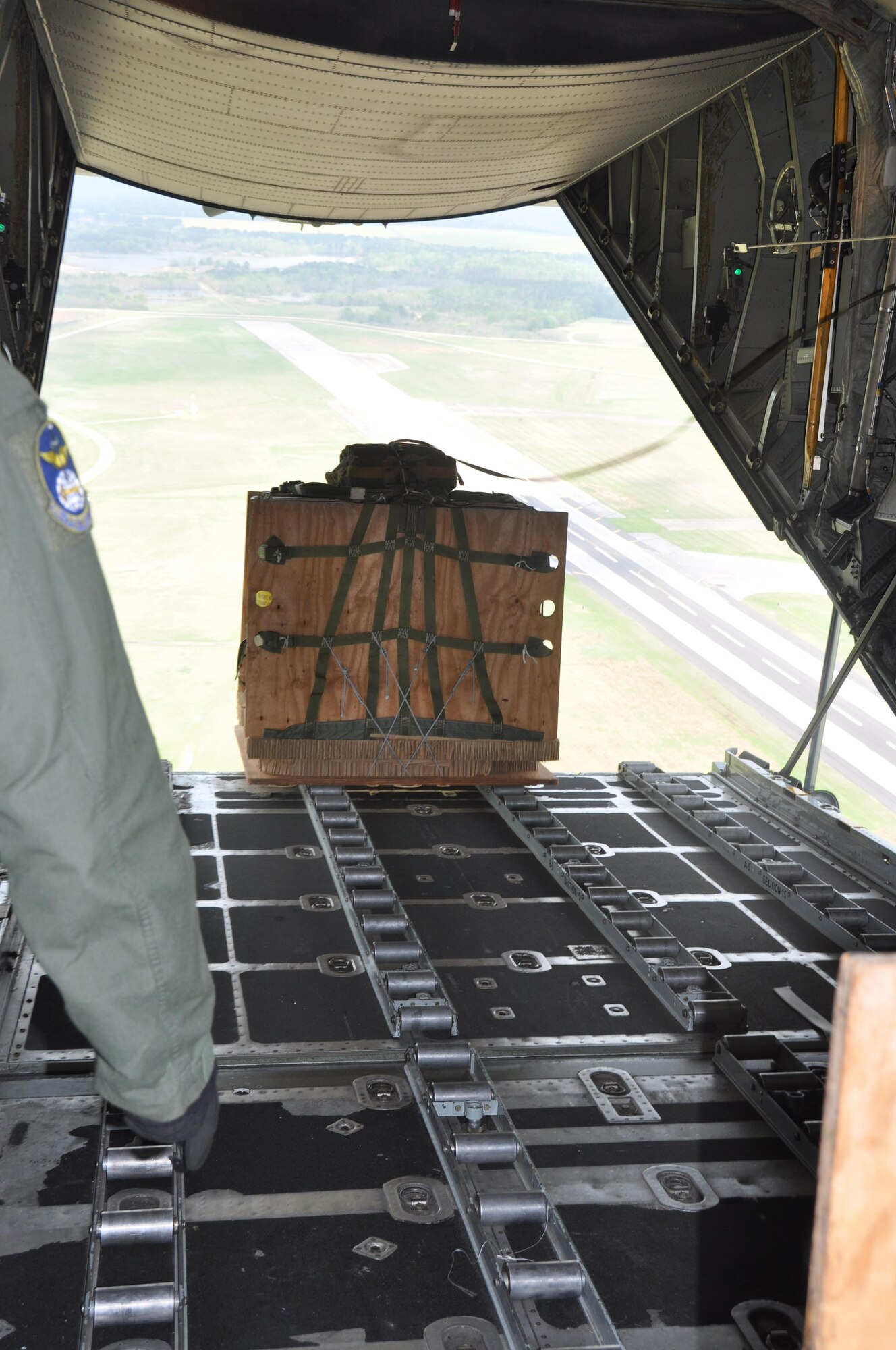 908th Prepares for Maxwell Air Show > 908th Airlift Wing > Article Display