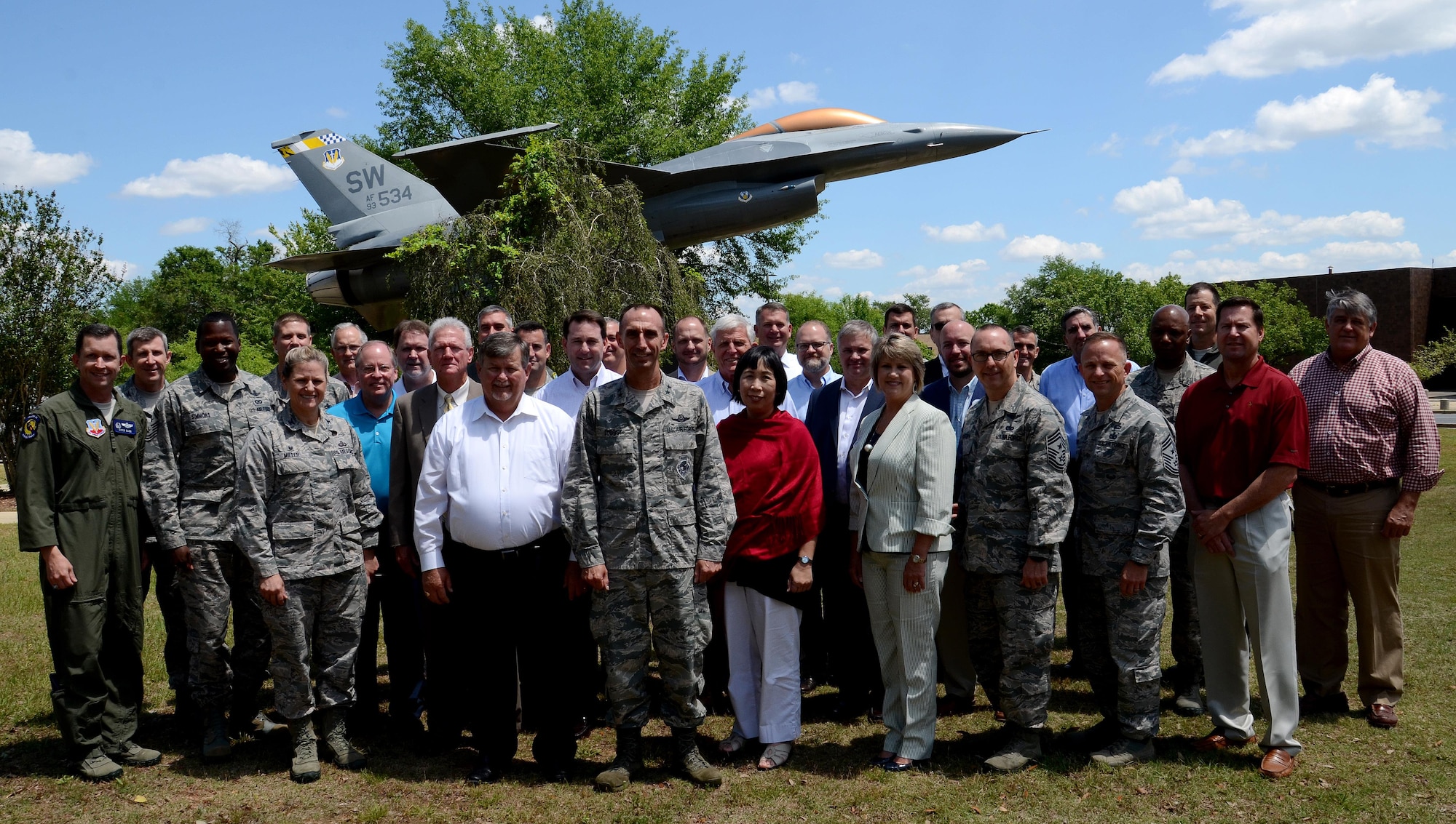 Leaders from 9th Air Force wings and the headquarters take a photo with civic leaders from around 9th AF as part of the Headquarters 9th AF Civic Leader Forum April 26, 2017 at Shaw Air Force Base, S.C. During the forum, attendees exchanged ideas about programs and support they provide to their respective bases and communities in an effort to share best practices. (U.S. Air Force photo by Tech. Sgt. Amanda Dick)