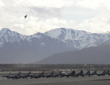 A U.S. Air Force F-22 Raptor takes off during exercise Northern Edge 17, May 1, 2017. Northern Edge 2017 is Alaska’s premier joint training exercise designed to practice operations, techniques and procedures as well as enhance interoperability among the services. Thousands of participants from all the services, Airmen, Soldiers, Sailors, Marines and Coast Guardsmen from active duty, Reserve and National Guard units are involved. 