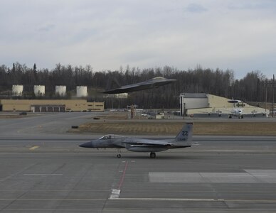 A U.S. Air Force F-22 Raptor takes off during exercise Northern Edge 17, May 1, 2017. Northern Edge 2017 is Alaska’s premier joint training exercise designed to practice operations, techniques and procedures as well as enhance interoperability among the services. Thousands of participants from all the services, Airmen, Soldiers, Sailors, Marines and Coast Guardsmen from active duty, Reserve and National Guard units are involved. 