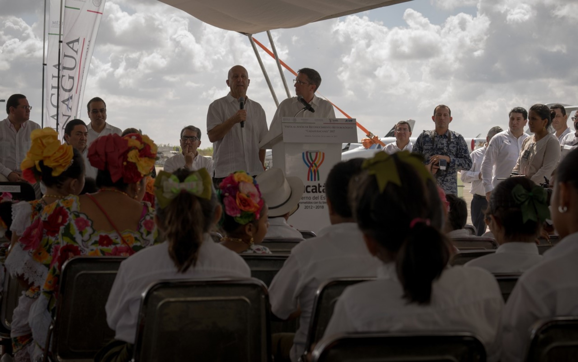 Officials from the National Oceanic and Atmospheric Administration’s National Hurricane Center, Dr. Rick Knabb, director and Lixion Avila, senior hurricane specialist, talk about hurricane readiness during the Caribbean Hurricane Awareness Tour in Mérida,Yucatan, Mexico April 15, 2017. Attendees included the Governor of Yucatan, Rolando Zapata Bello, and more than thirteen-thousand local schools and residents. (U.S. Air Force photo/Staff Sgt. Shelton Sherrill)