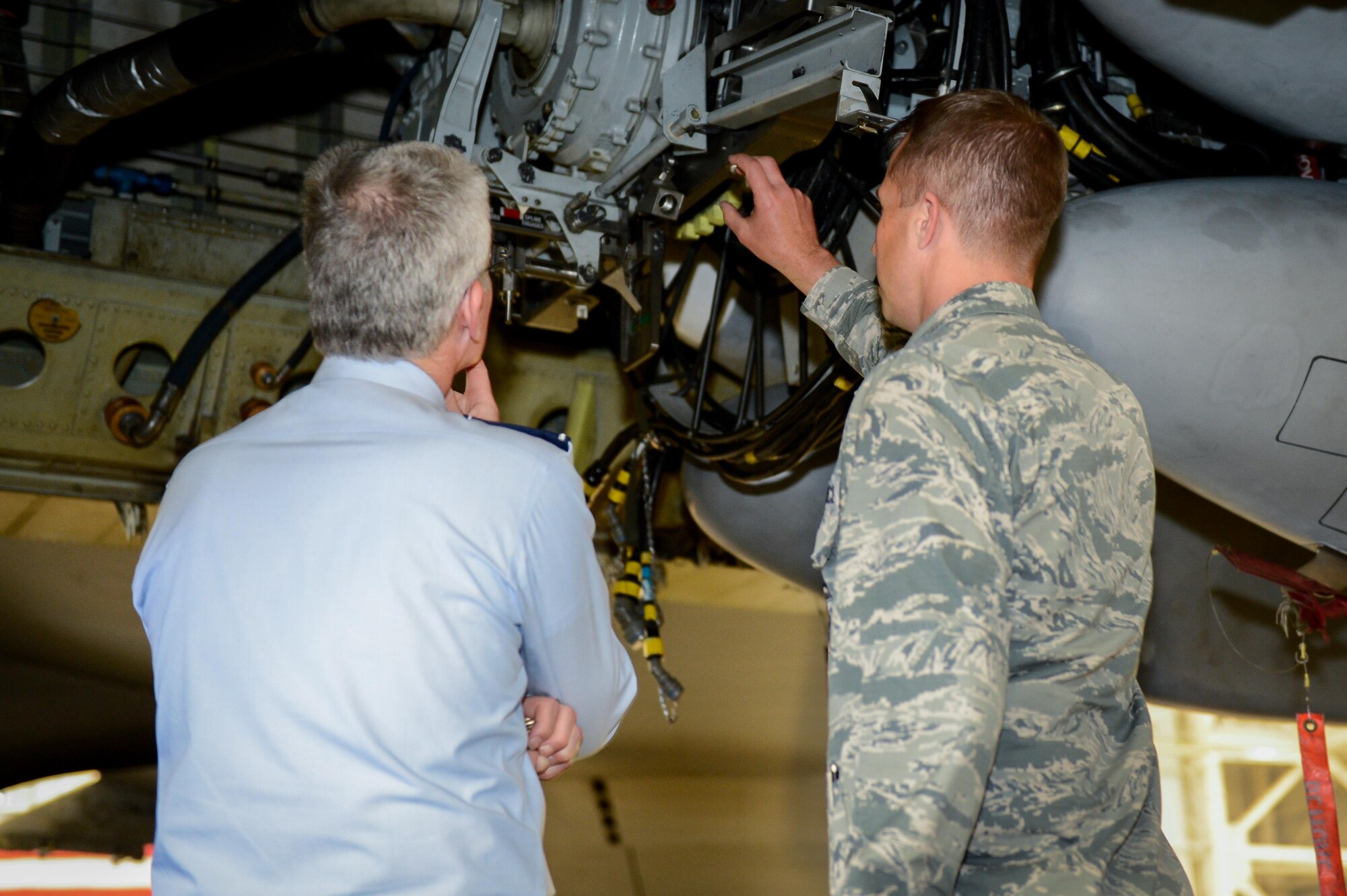 Gen. Paul J. Selva, vice chairman of the Joint Chiefs of Staff, and Col. Ty Neuman, 2nd Bomb Wing commander, observe a munitions connection on a B-52 Stratofortress at Barksdale Air Force Base, La., May 1, 2017. As part of the tour, 2nd Bomb Wing leadership delivered a briefing to Selva describing the unit’s mission and accomplishments. During the tour Selva also met with Barksdale’s senior leadership to discuss the importance of the nuclear enterprise and thank the Airmen at Barksdale for the role they play in the U.S. deterrence mission. (U.S. Air Force photo/Senior Airman Mozer O. Da Cunha)