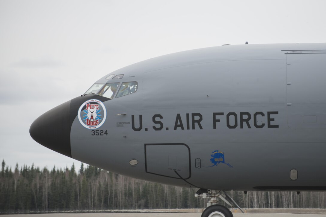 EIELSON AIR FORCE BASE, Alaska – A U.S. Air Force KC-135R Stratotanker assigned to the 168th Wing, Alaska Air National Guard, taxis on the Eielson Air Force Base, Alaska flight line during NORTHERN EDGE 2017 (NE17), May 3, 2017, at Eielson Air Force Base, Alaska. NE17 is Alaska’s premier joint training exercise designed to practice operations, techniques and procedures as well as enhance interoperability among the services. Thousands of participants from all the services, Airmen, Soldiers, Sailors, Marines and Coast Guardsmen from active duty, Reserve and National Guard units are involved. (U.S. Air Force photo/Staff Sgt. Ashley Nicole Taylor)