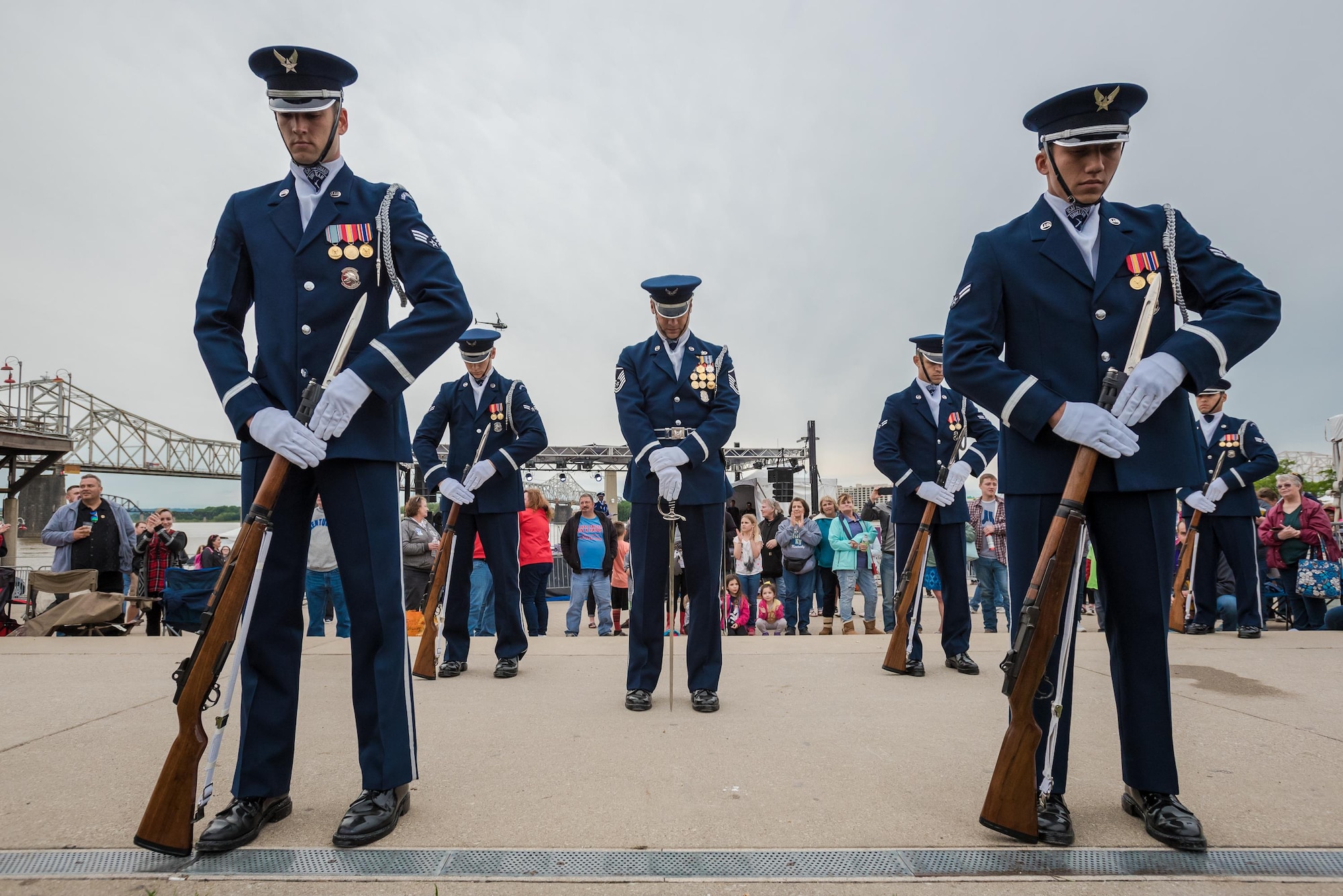 Members of the U.S. Air Force Honor Guard execute a precision rifle drill before an appreciative crowd at Waterfront Park in downtown Louisville, Ky., May 3, 2017, as part of the Kentucky Derby Festival. The Airmen, from Joint Base Anacostia-Bolling in Washington, D.C., strive to represent the Air Force Core Values of integrity, service and excellence through precise drill movements, immaculate appearance and extreme attention to detail. (U.S. Air National Guard photo by Lt. Col. Dale Greer)