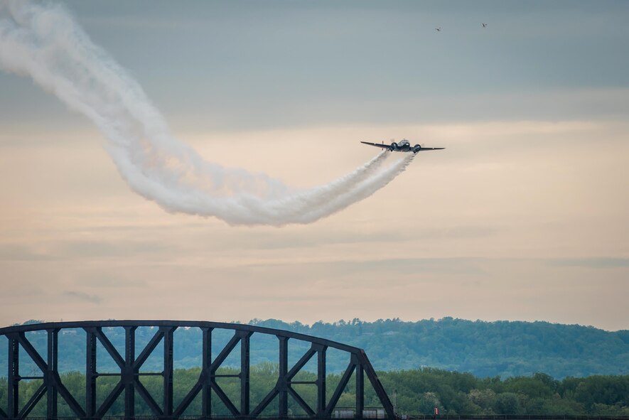 Matt Younkin flies an aerial demonstration in his Twin Beech aircraft April 22, 2017, during the Thunder Over Louisville air show in Louisville, Ky. The annual event has grown to become the largest single-day air show in the nation. (U.S. Air National Guard photo by Lt. Col. Dale Greer)