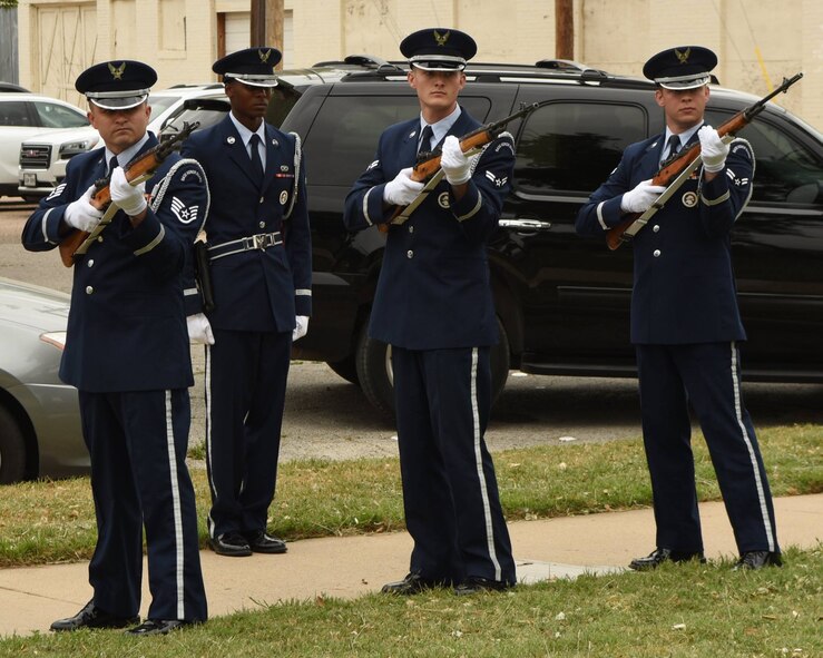 Dyess Honor Guard and 7th Security Forces Squadron Airmen participated in the Peace Officer Flag/Wreath Ceremony in Abilene, Texas, May 3, 2017. The ceremony was held in remembrance of law enforcement officers, including K-9s, across Texas who have died in the line of duty. There were 26 fallen officers honored.
