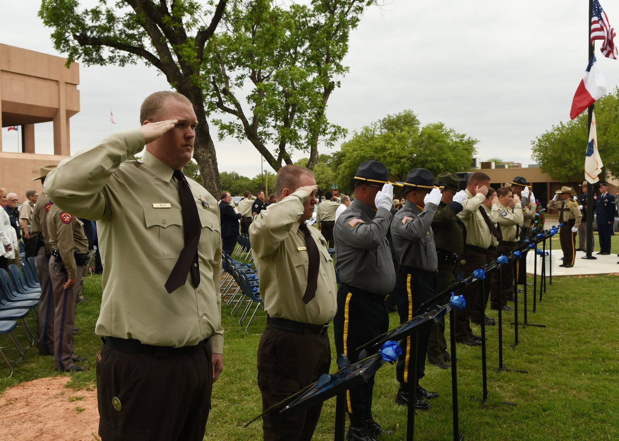 Dyess Honor Guard participates in Peace Officer Memorial > Dyess Air