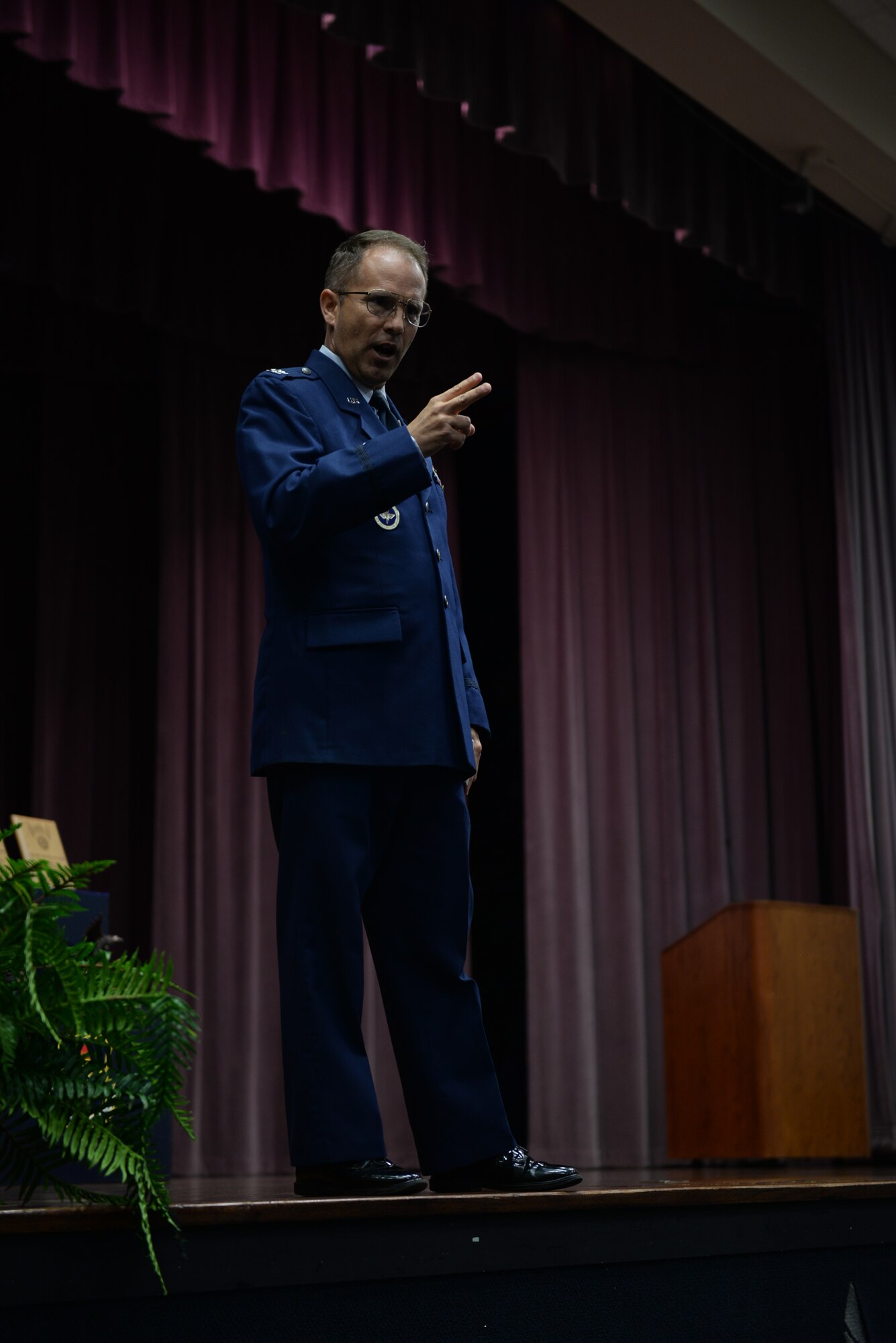 Col. Dean Lee, Director of Safety, Air Education and Training Command, Joint Base San Antonio-Randolph, Texas, speaks to the 16 graduates of Specialized Undergraduate Pilot Training Class 17-08 April 28, 2017, at
the Kaye Auditorium on Columbus Air Force Base, Mississippi. Lee gave the graduates three pillars of wisdom to have a successful career as an Air Force pilot. (U.S. Air Force photo by Senior Airman John Day)