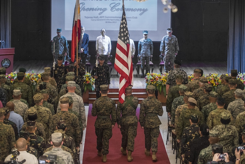 Philippine and U.S. color guards present the colors during the Balikatan 2017 opening ceremony at Camp Aguinaldo, Quezon City, May 8, 2017. Balikatan is an annual U.S.-Philippine bilateral military exercise focused on a variety of missions including humanitarian and disaster relief, counterterrorism, and other combined military operations. 