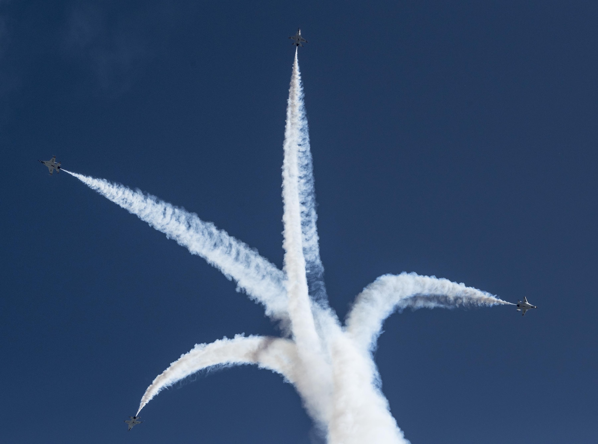 Thunderbirds perform for Make-A-Wish, special needs families > Air ...