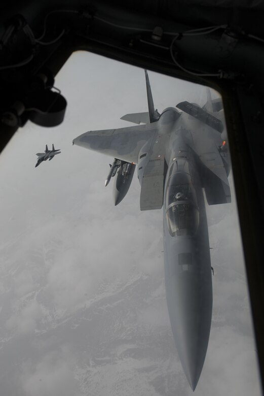 EIELSON AIR FORCE BASE, Alaska – U.S. Air Force F-15C Eagles assigned to the 67th Fighter Squadron out of Kadena Air Base, Japan, fly behind a KC-135T Stratotanker from Fairchild Air Force Base, Wash., May 9, 2017, during NORTHERN EDGE 2017 (NE17), over the Joint Pacific-Alaska Range Complex. NE17 is Alaska’s premier joint training exercise designed to practice operations, techniques and procedures as well as enhance interoperability among the services. Thousands of participants from all the services, Airmen, Soldiers, Sailors, Marines and Coast Guardsmen from active duty, Reserve and National Guard units are involved. (U.S. Air Force photo/Staff Sgt. Ashley Nicole Taylor)