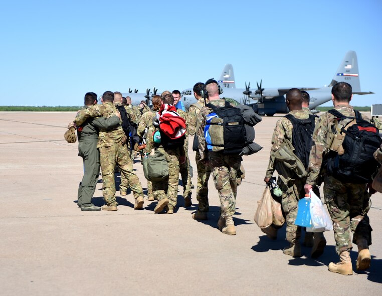Members of the 40th Airlift Squadron say their farewells to fellow aircrew members at Dyess Air Force Base, Texas, May 6, 2017. As well air drops, the 317th Airlift Group, 40th and 39th Airlift Squadrons can be ready at a moment’s notice to provide humanitarian aid and aeromedical evacuations. (Photo by U.S. Air Force Senior Airman Alexander Guerrero)