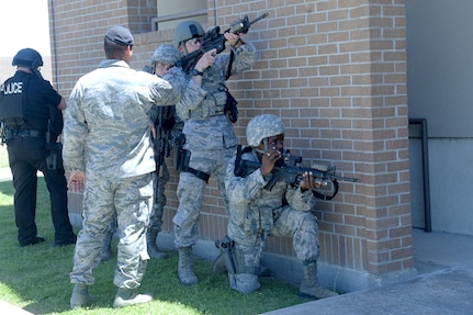 Basic SWAT course joins Defenders, local law enforcement