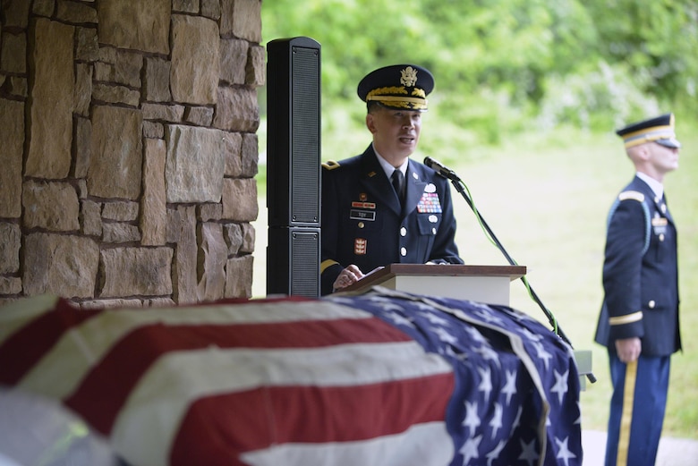 Brig. Gen. Mark Toy, U.S. Army Corps of Engineers Great Lakes and Ohio River Division commander, gives remarks during a reinterment May 12, 2017 for Private Samuel Howard, Revolutionary War soldier, at Resthaven Cemetery in Baxter, Ky. 