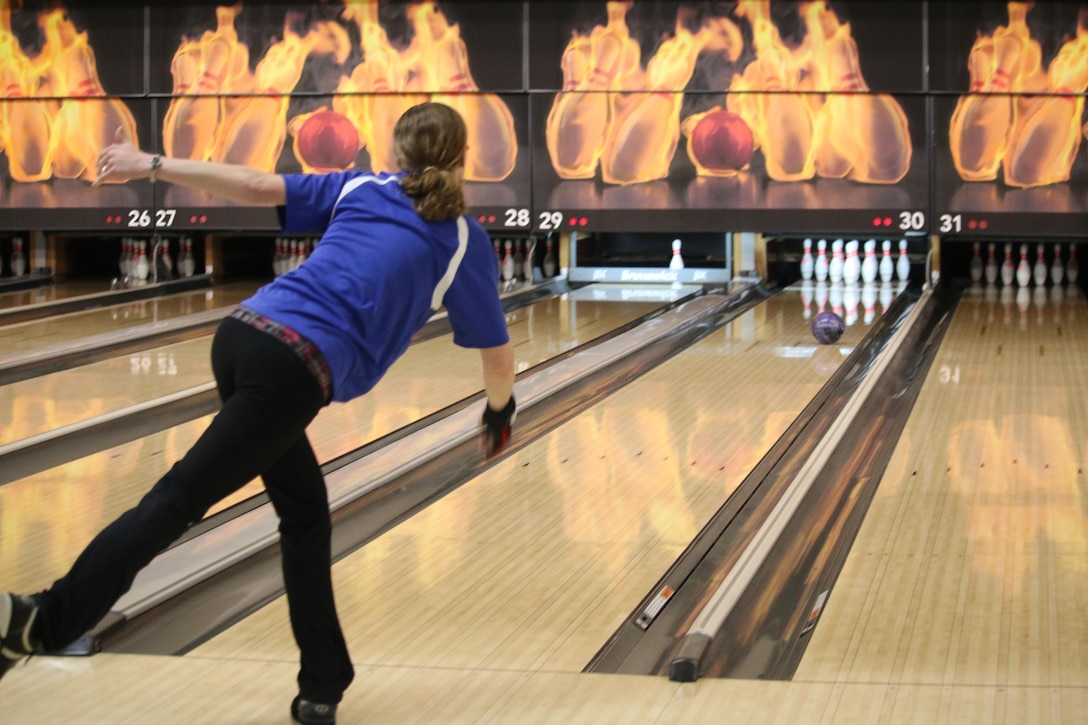 Air Force Capt. Danielle Crowder of Little Rock AFB,Arkansas wins the 2017 Armed Forces Women's Title at the Armed Forces Bowling Championship hosted at Marine Corps Base Camp Pendleton, California from 5-8 May at the Leatherneck Lanes.