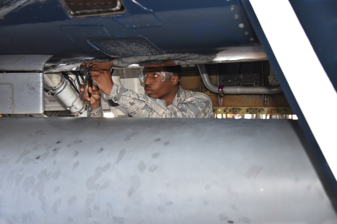 Airman Eric Mays, 362nd Training Squadron F-16 student performs constant speed drive servicing during the second block of the F-16 Tactical Aircraft Maintenance Apprentice Course at Sheppard Air Force Base, Texas, March 23, 2017. The training course is approximately 58 academic days, consisting of five blocks. This class started their training Feb 3 and will graduate May 27, 2017. (U.S. Air Force photo by Liz H. Colunga/Released)

