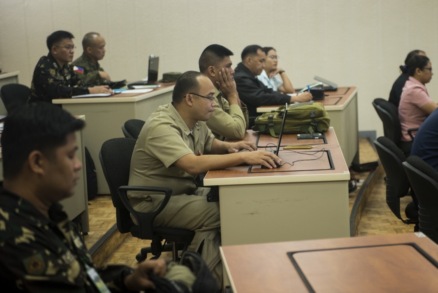 Members of the Armed Forces of the Philippines attend a briefing on cybersecurity and risk management during Balikatan 2017 at Camp Aguinaldo, Quezon City, May 16, 2017. The focus group is part of a four-day cyber security subject matter expert exchange between AFP and U.S. military members designed to discuss information on the fundamentals of cybersecurity and network risk management. Balikatan is an annual U.S.-Philippine bilateral military exercise focused on a variety of missions, including humanitarian assistance and disaster relief, counterterrorism, and other combined military operations.